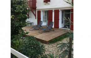 Agréable Appt 2 Chb, avec terrasse et jardinet privés- plage Pereire